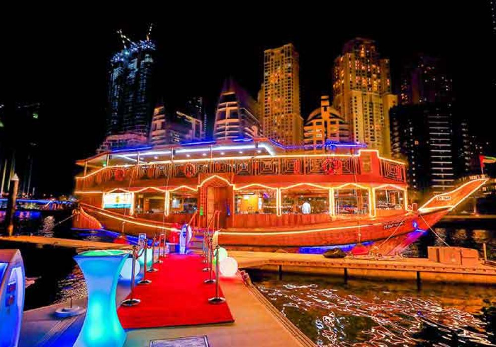 dubai-dhow-cruise-marina